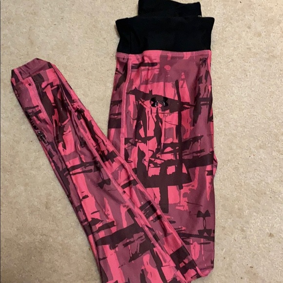 Patterned Under armour leggings - Picture 1 of 1